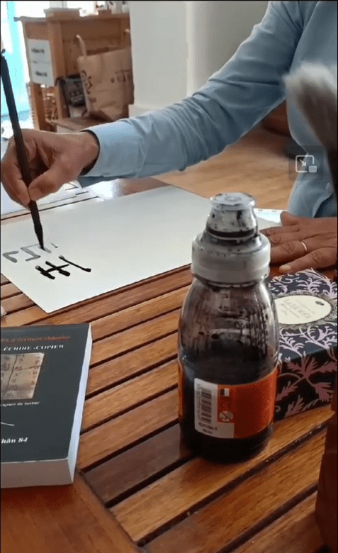 La calligraphie, un Pont entre Art, Méditation et Médecine Chinoise